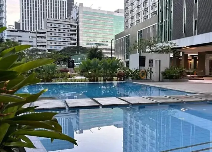 Staycation-ready Unit With Pool View At Avida Riala - Tower 1 In It Park Apartment Cebu