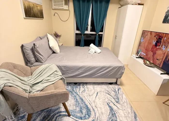 Apartment Staycation-ready Unit With Pool View At Avida Riala - Tower 1 In It Park Cebu
