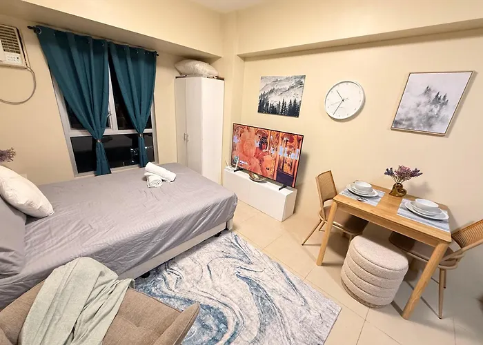 Staycation-ready Unit With Pool View At Avida Riala - Tower 1 In It Park Apartment Cebu